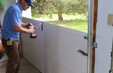 garage door repair services Arnold Slough, BC